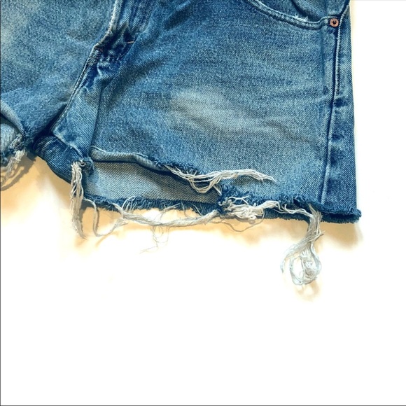 Levi’s - Picture 3 of 6